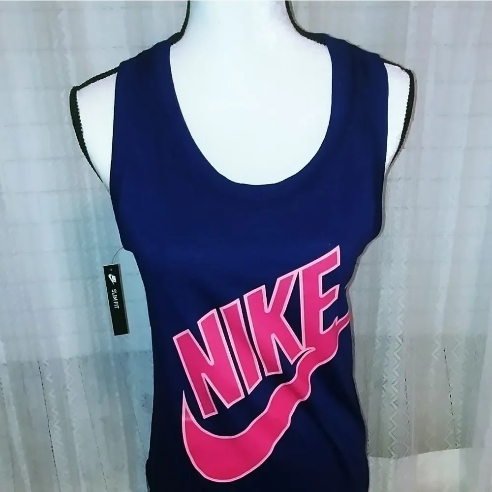 Nike nwt logo